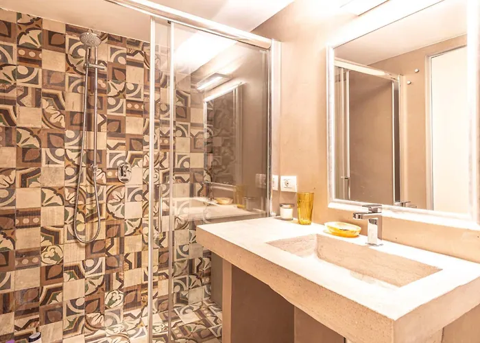 La Pietra - Vecchia, Vista Mare